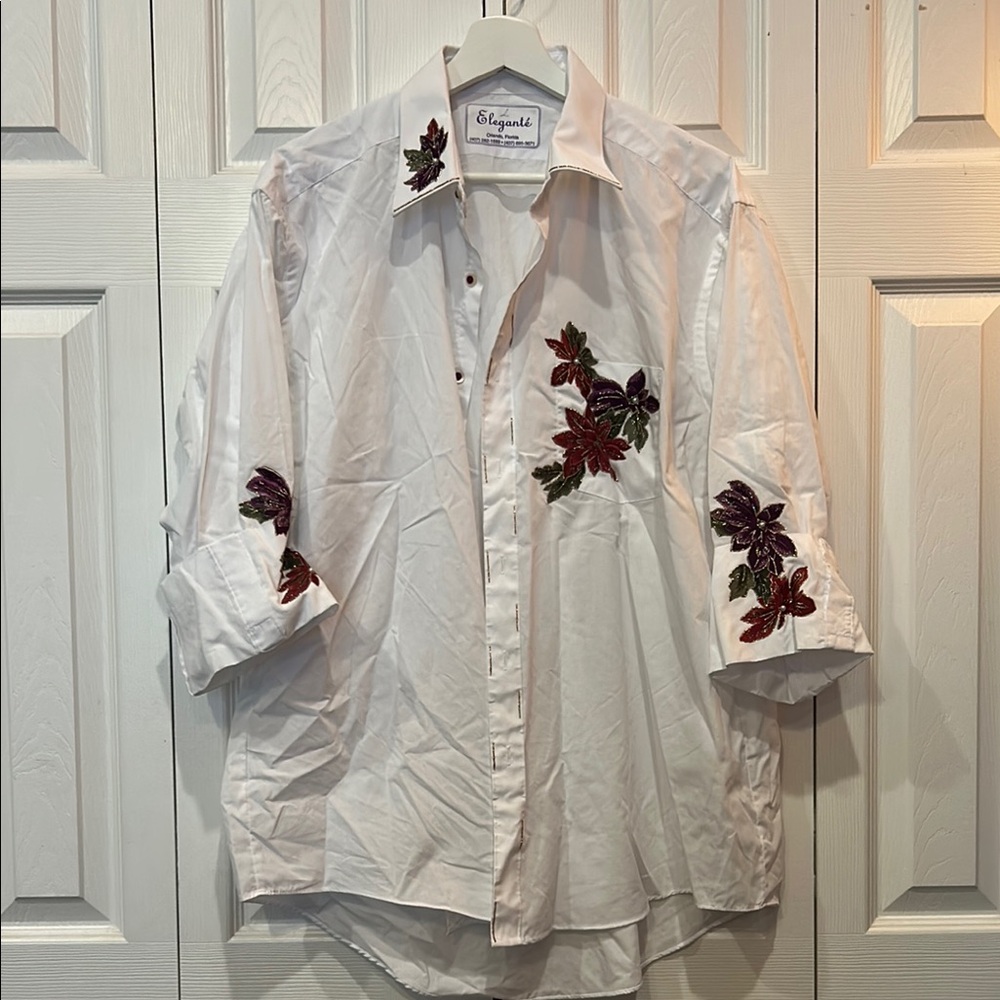 Vintage Eleganté White Button-Up Blouse with Floral Embroidery